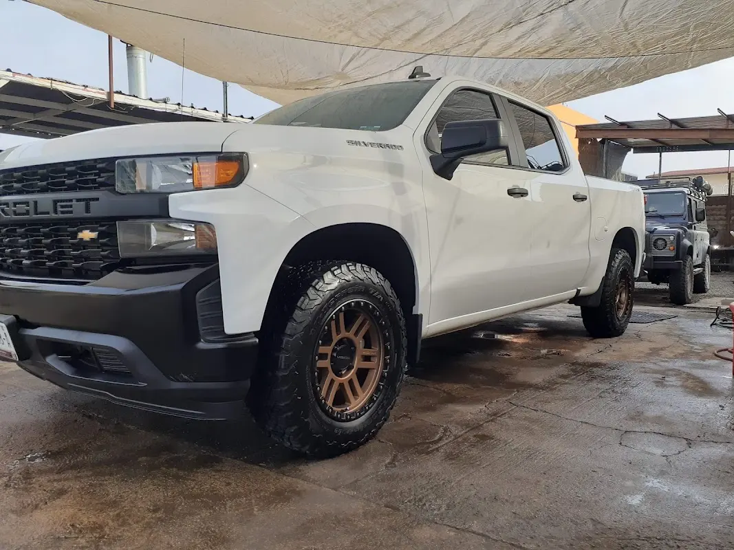 Car Wash "La Familia"