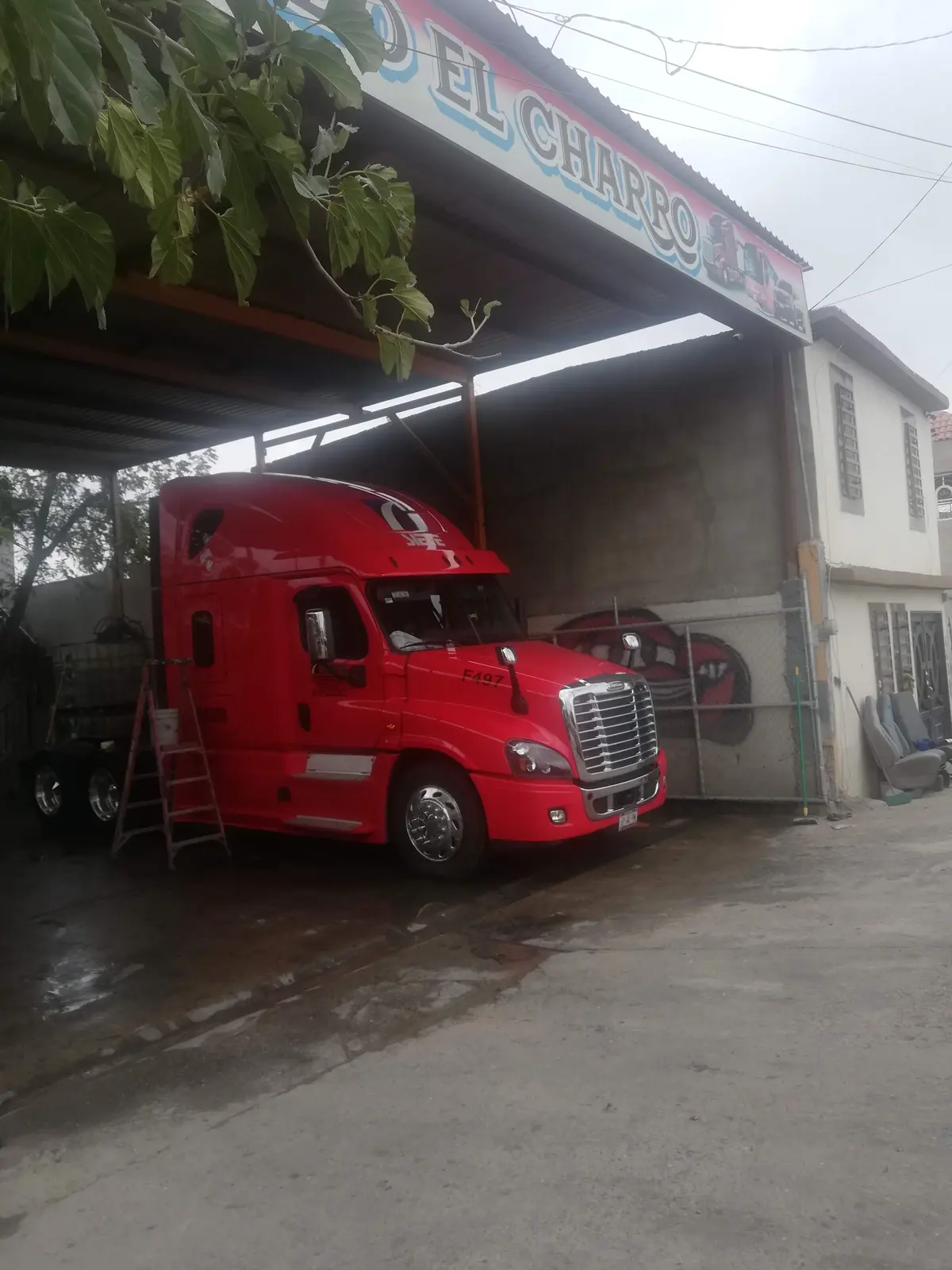 LAVADO "EL CHARRO" TRAILER,AUTOBUSES Y CARROS — foto 2 de 3