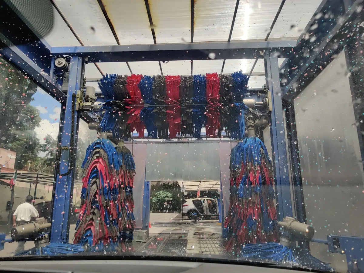 Sirena's Car Wash — foto 3 de 3