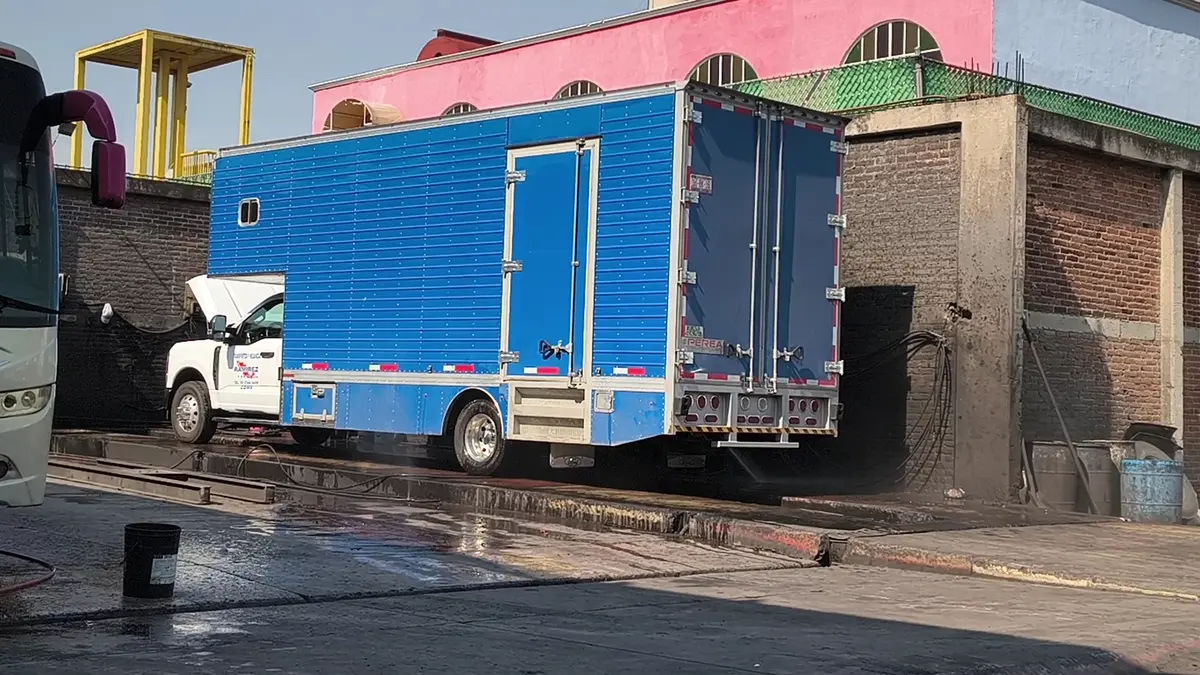 Servicio de Lavado y Engrasado Los Hermanos — foto 2 de 3