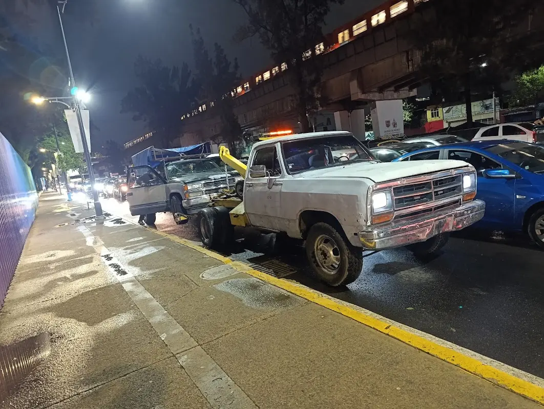 Gruas Económicas "Vázquez"