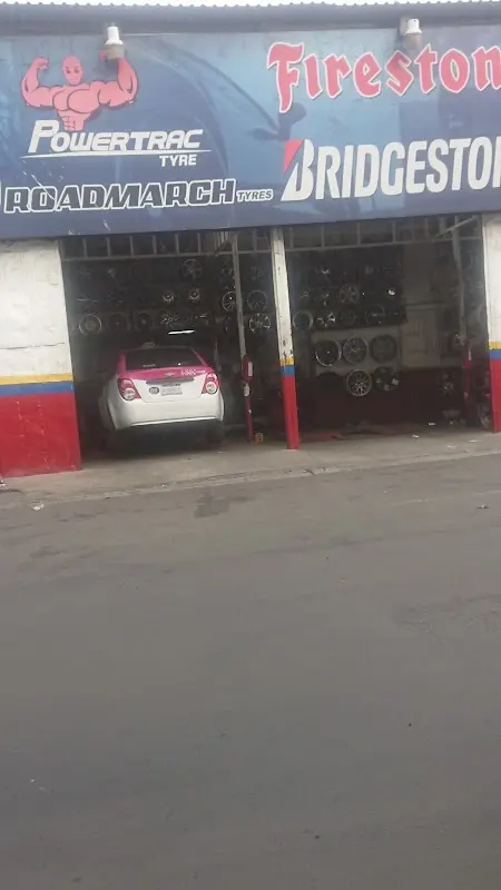 Llantera Car Service