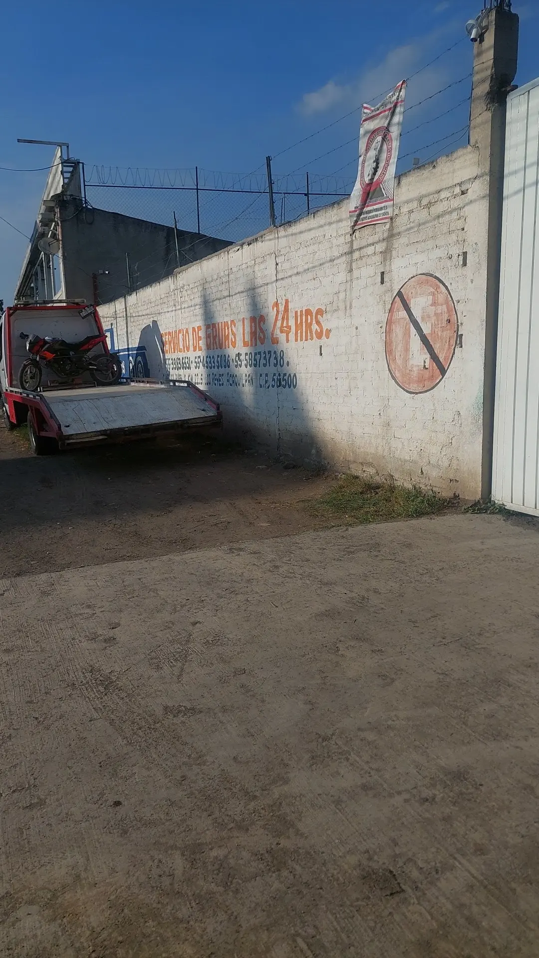 G Grúas Neza — foto 2 de 3