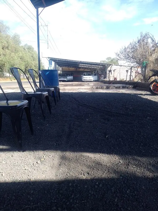 Servicio de Lavado y Engrasado "Rayo Wash"