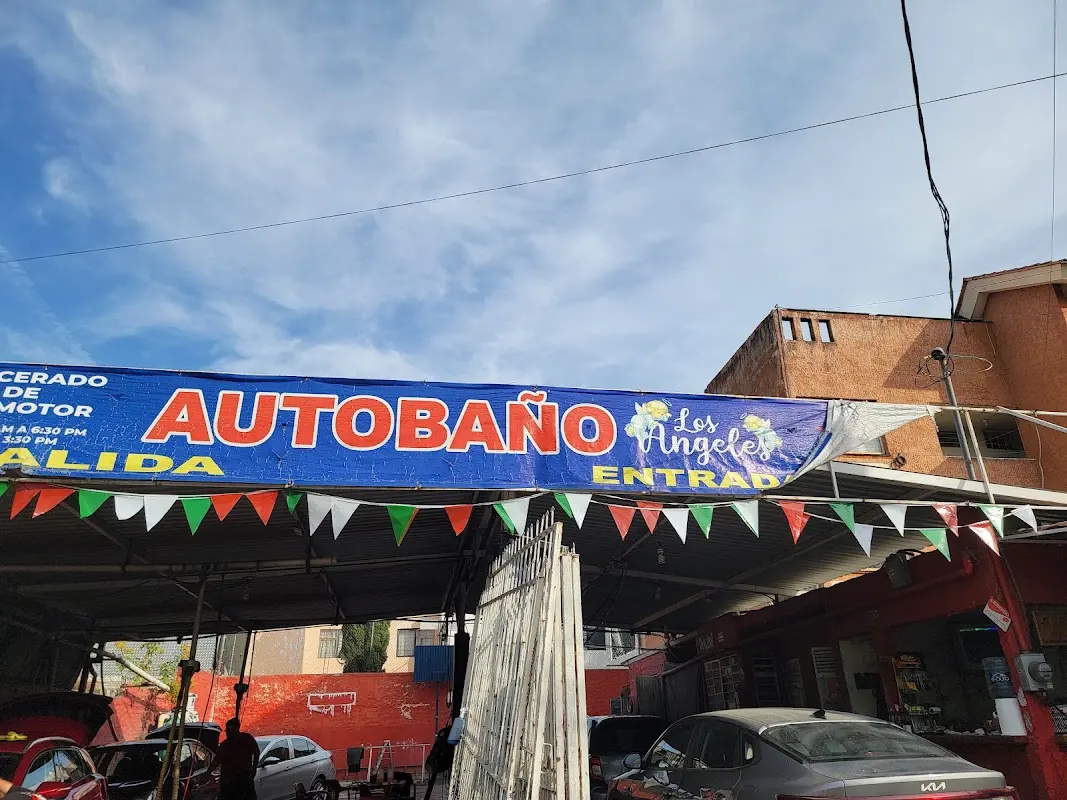 AUTOBAÑO Los Angeles