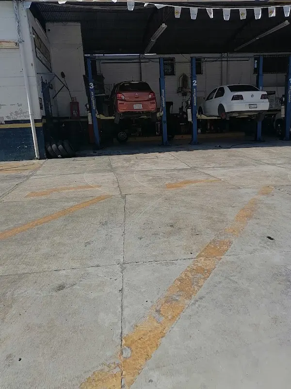 Llantas de Cuautla "Llacusa"