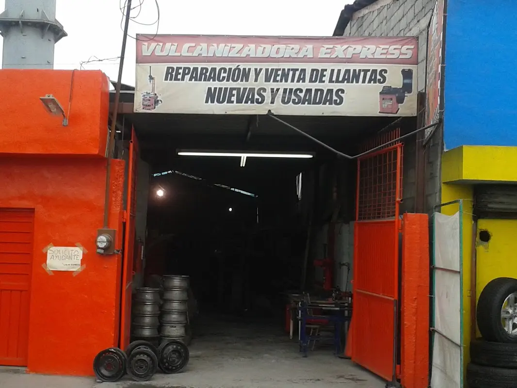 Vulkanizadora Express, David Garza
