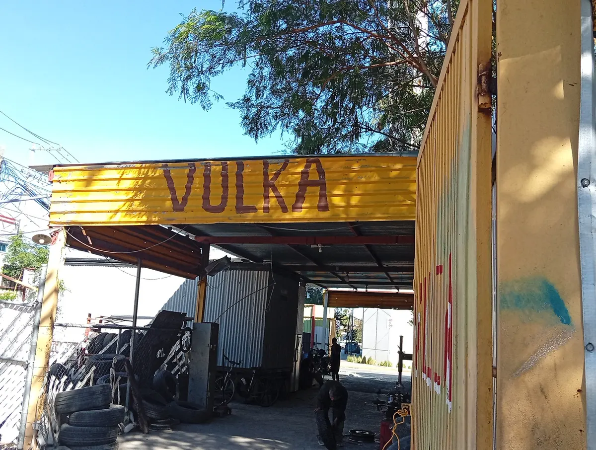 VULKANIZADORA BENNY REVOLUCION