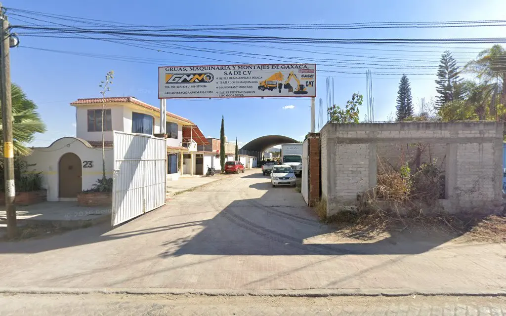 GRUAS, MAQUINARIA Y MONTAJES DE OAXACA SA DE CV