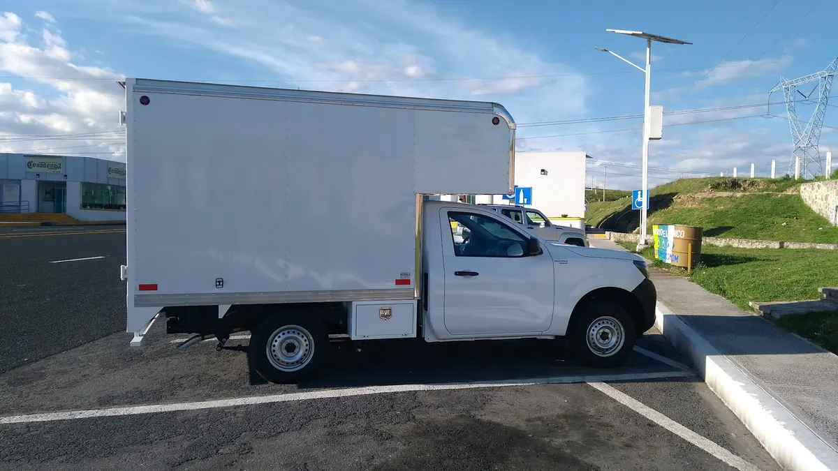 Renta De Camionetas NP300
