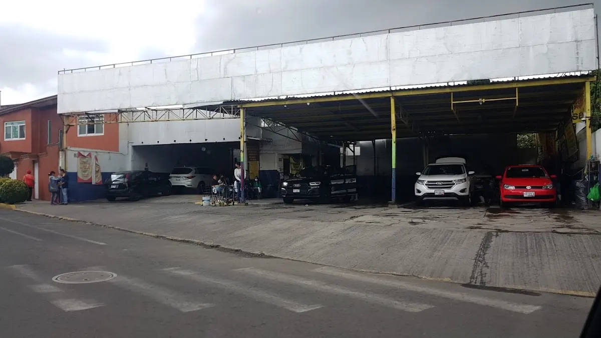 Estrella Carwash 2