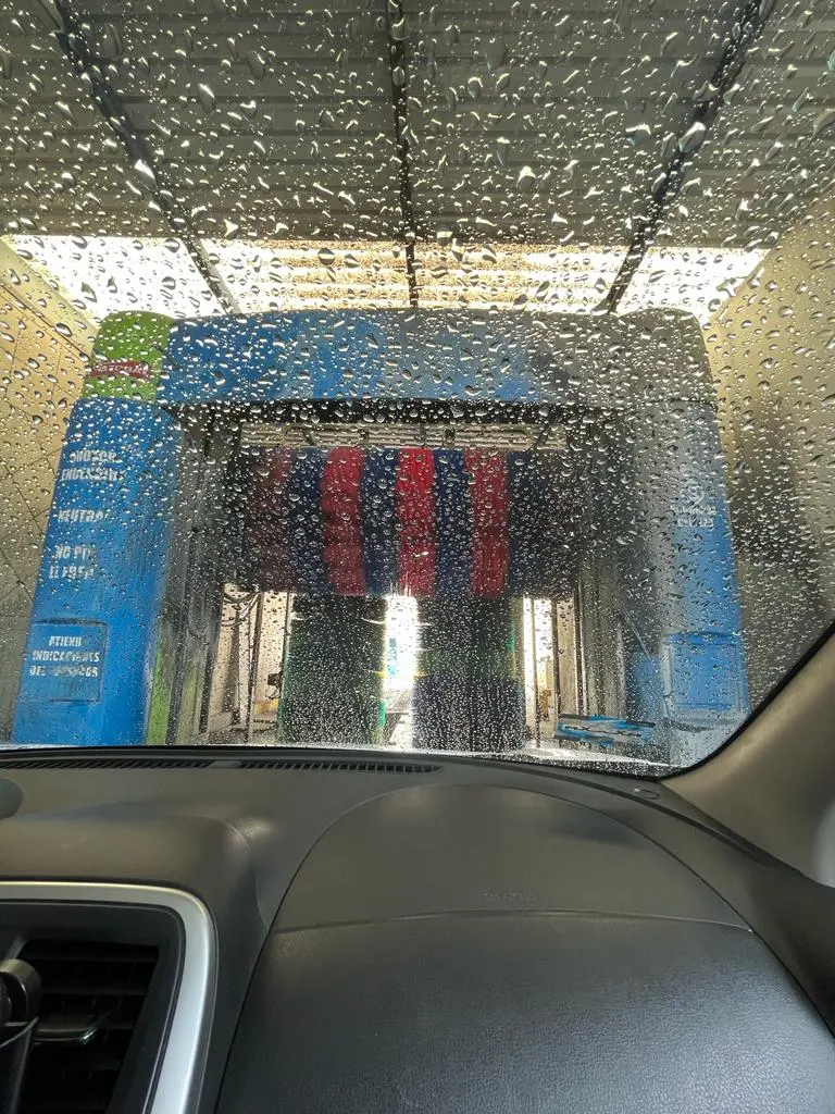 Car Wash Carranza — foto 3 de 3