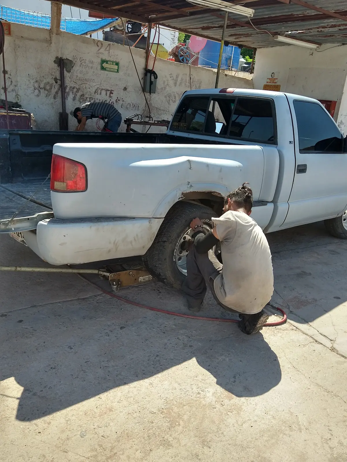 Llantera El Po'Yo (Servicio a Domicilio 24Hrs) — foto 3 de 3