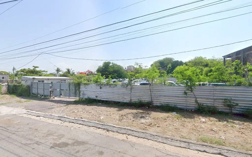 CORRALÓN GRÚAS HG, JIMÉNEZ SUR