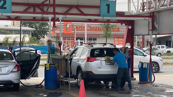 Dluxe Carwash