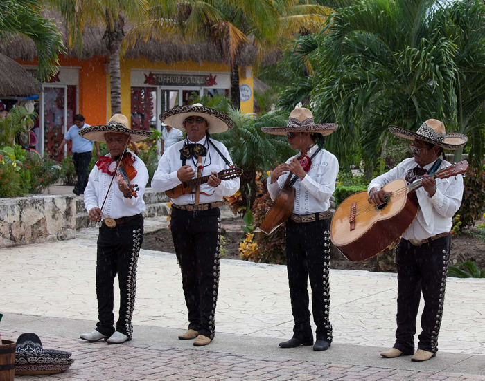 Grúas Charro