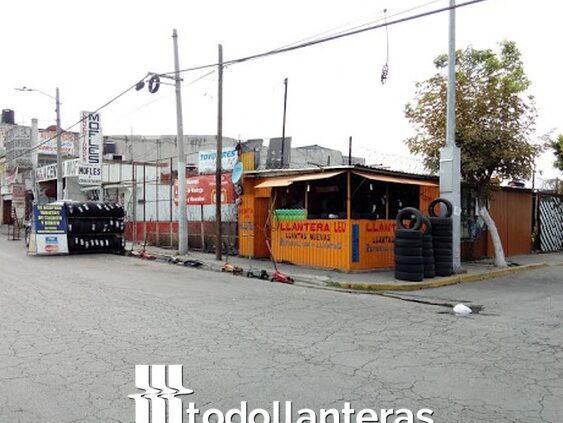 Llanteras en San Francisco Coacalco