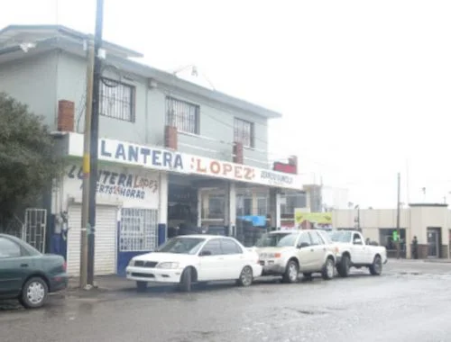 Llantera López